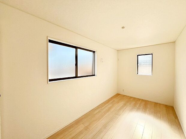 爽やかな日差しがお部屋全体を優しく包み込んでくれます 