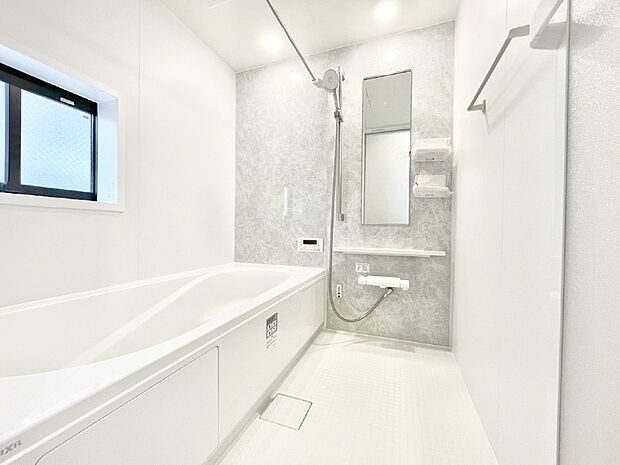 落ち着いた雰囲気でゆっくりお寛ぎいただけるバスルーム