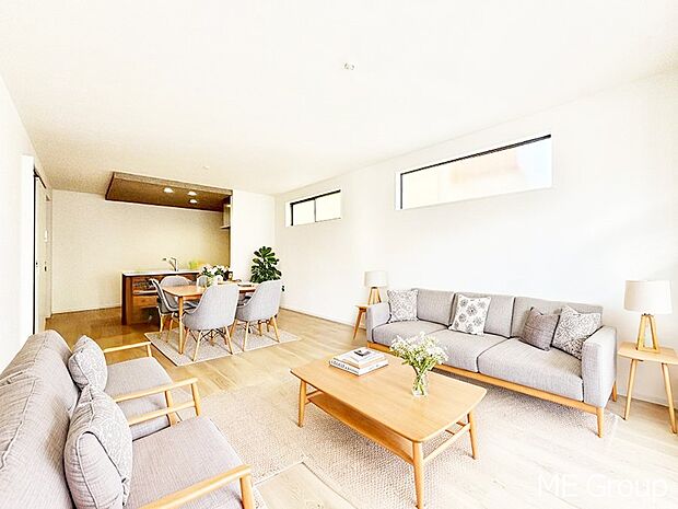 落ち着いた雰囲気のＬＤＫは家族みんなの快適空間※家具はCGです