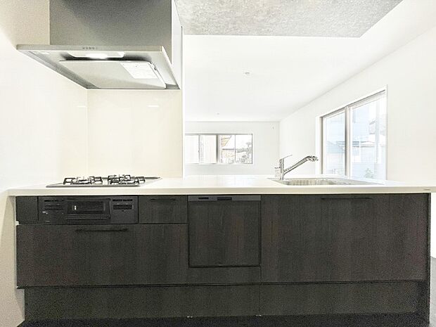 毎日使うキッチンだから、使いやすさ＆お手入れのしやすさにこだわりました。 
