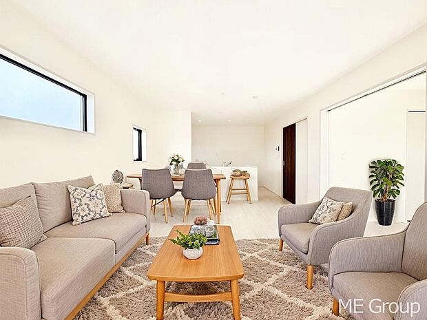 落ち着いた雰囲気のＬＤＫは家族みんなの快適空間　※家具はCGです