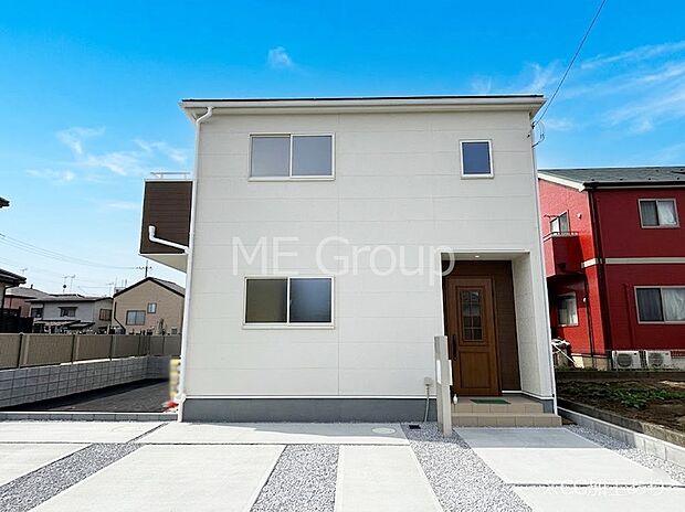 たっぷりの陽光と心地よい風が舞い込む住まい