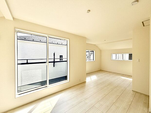 将来は２部屋にすることもできますね。お年頃になったら夢の個室にチェンジ！