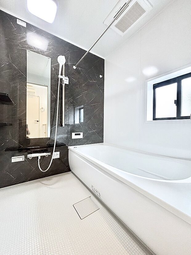 一日の疲れを癒やす大切なバスタイム。ゆっくりとお風呂を楽しんで疲れをとりたいですね!