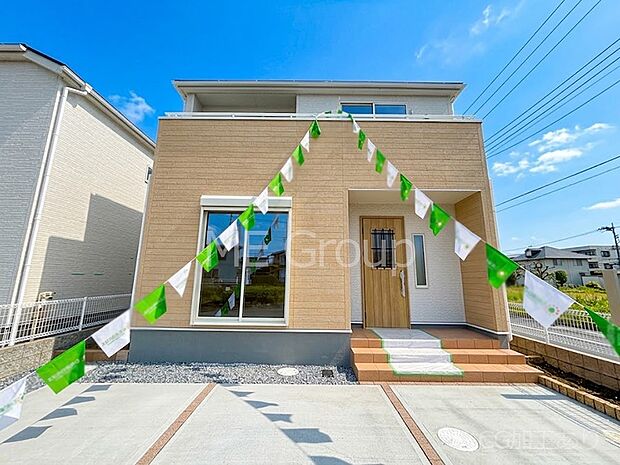 たっぷりの陽光と心地よい風が舞い込む住まい