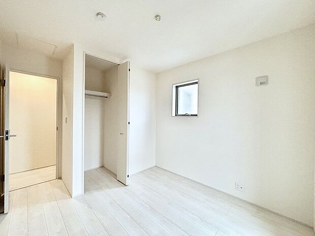 収納が充実しているので、居住スペースを広く使えます。 