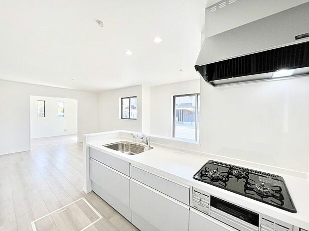 毎日使うキッチンだから、使いやすさ＆お手入れのしやすさにこだわりました。 