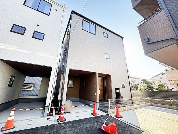 たっぷりの陽光と心地よい風が舞い込む住まい