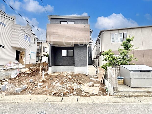 溢れる陽光でご家族の笑顔も輝く