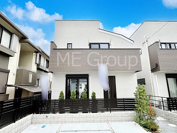 洗練された外観、上質な住空間が広がる室内は永く安心して過ごせる住居です。
