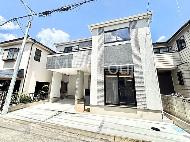 洗練された外観、上質な住空間が広がる室内は永く安心して過ごせる住居です。