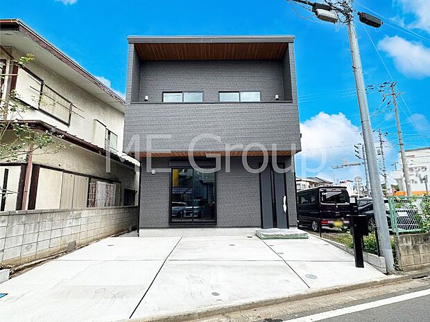たっぷりの陽光と心地よい風が舞い込む住まい
