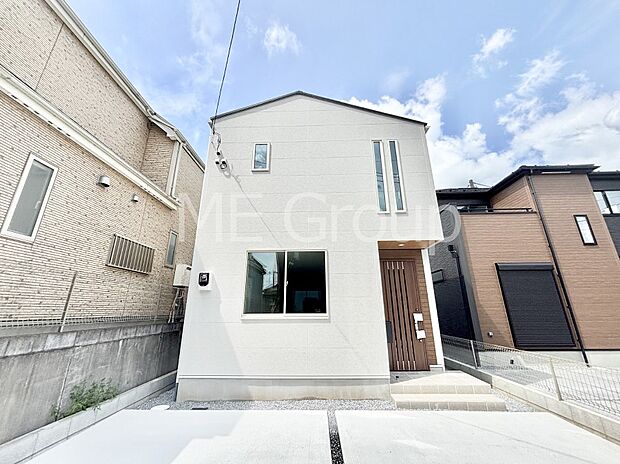 たっぷりの陽光と心地よい風が舞い込む住まい