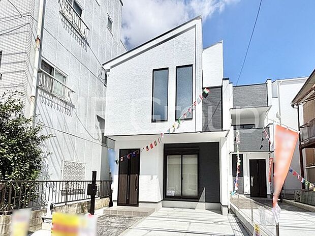 溢れる陽光でご家族の笑顔も輝く
