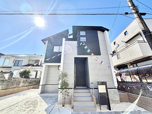 たっぷりの陽光と心地よい風が舞い込む住まい