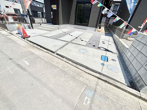 【駐車場】生活に欠かせない駐車スペース。