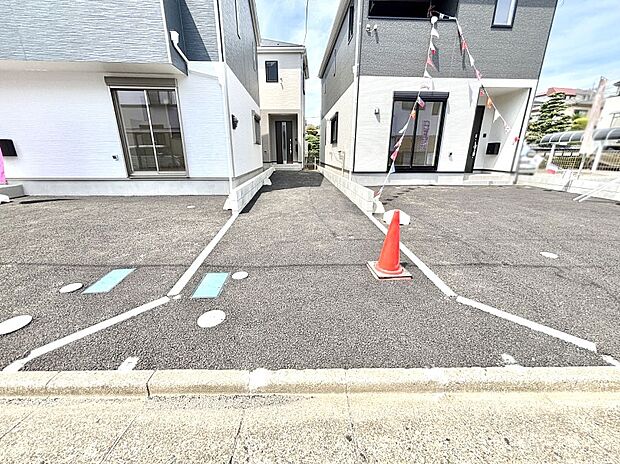 【駐車場】生活に欠かせない駐車スペース。