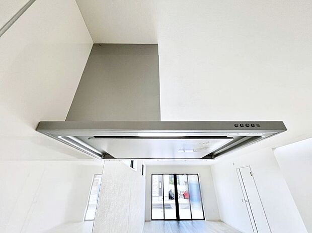 【その他設備(レンジフード)】基本的なお手入れはフィルターのみ！お手入れのしやすさも魅力です。