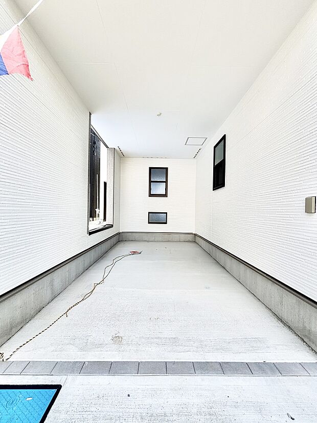 【駐車場】ビルトインタイプは大切なお車を傷や汚れから守ることができます。