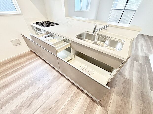 【その他設備(スライド収納)】使いやすさを優先したスライド式収納タイプ！