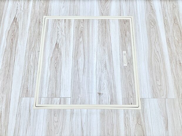 【その他設備(床下収納)】床下収納付き!日用品・非常用品の収納にも大活躍。