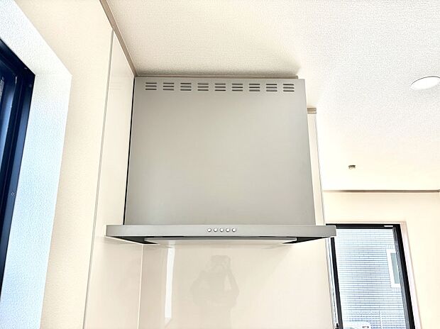 【その他設備(レンジフード)】基本的なお手入れはフィルターのみ！お手入れのしやすさも魅力です。