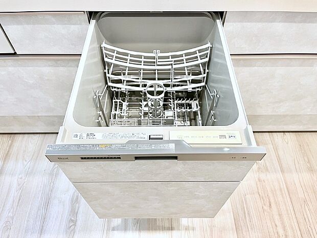 【その他設備(食洗機)】面倒なお片づけは食洗機にお任せ!家事の負担が減って、時間にも気持ちにもゆとりができます。