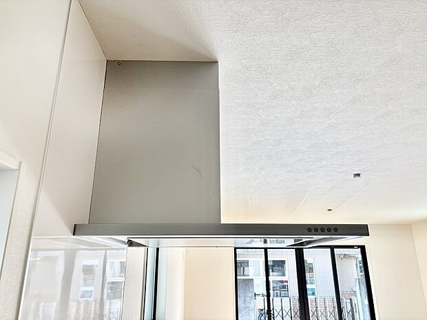 【その他設備(レンジフード)】基本的なお手入れはフィルターのみ!お手入れのしやすさも魅力です。