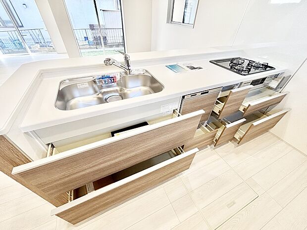 【その他設備(スライド収納)】使いやすさを優先したスライド式収納タイプ！