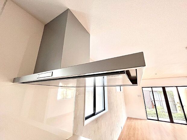 【その他設備(レンジフード)】基本的なお手入れはフィルターのみ!お手入れのしやすさも魅力です。