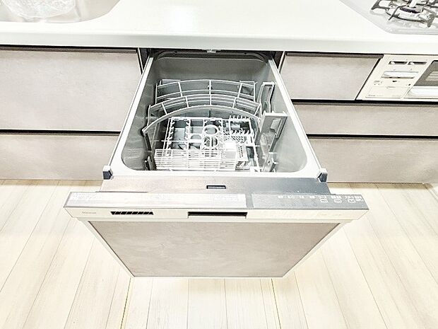 【その他設備(食洗機)】面倒なお片づけは食洗機にお任せ!家事の負担が減って、時間にも気持ちにもゆとりができます。