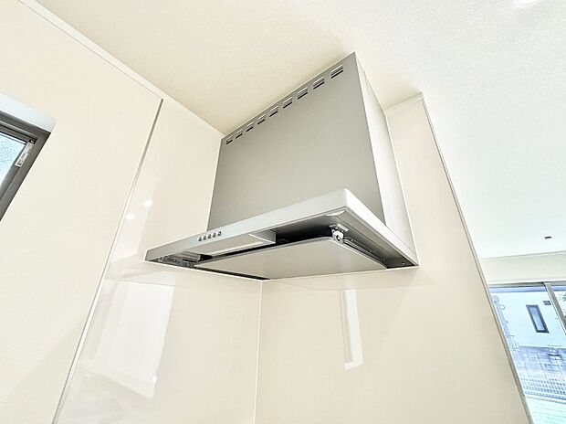 【その他設備(レンジフード)】基本的なお手入れはフィルターのみ！お手入れのしやすさも魅力です。