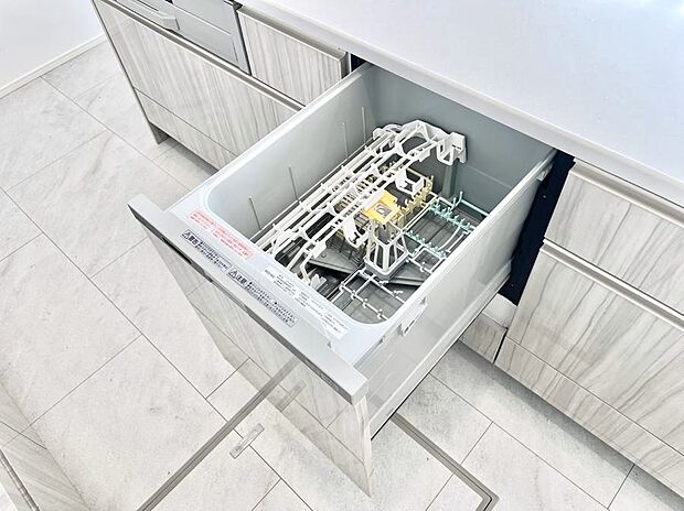 【その他設備(食洗機)】面倒なお片づけは食洗機にお任せ!家事の負担が減って、時間にも気持ちにもゆとりができます。