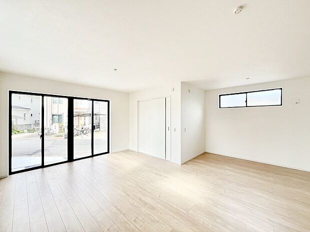 【ダイニング】家族が自然と集まる憩いのスペースになりそう　