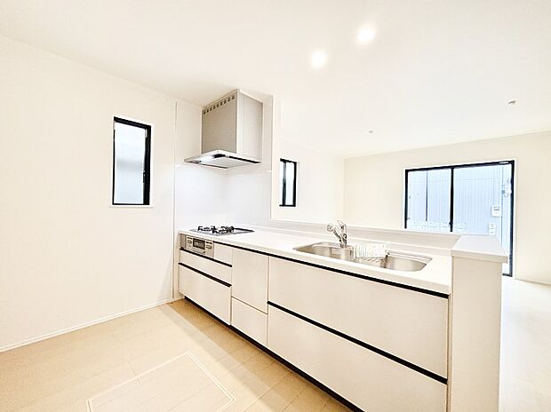 【ダイニングキッチン】カウンター越しにお話しをしながら毎日のお料理をもっと楽しく