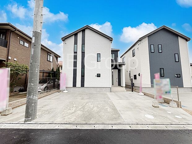 【現地外観写真】心地よい暮らしが送れそう!明るい陽光に包まれる全室2面採光の住まい。