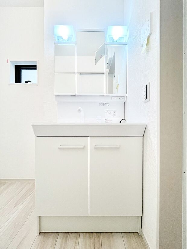 【洗面台・洗面所】収納力と機能性に優れた洗面化粧台