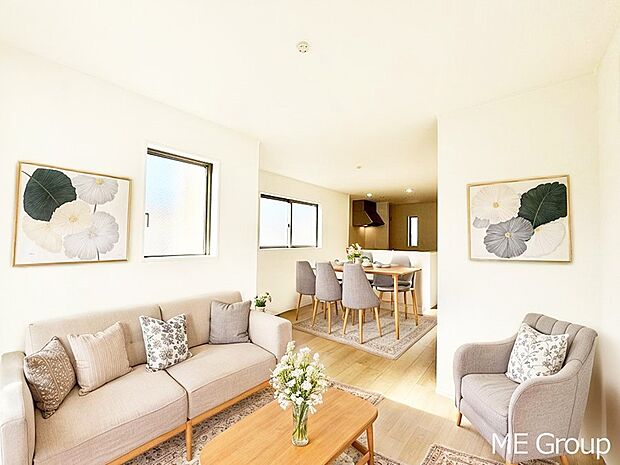 【リビング】落ち着いた雰囲気のLDKは家族みんなの快適空間※家具はCGです