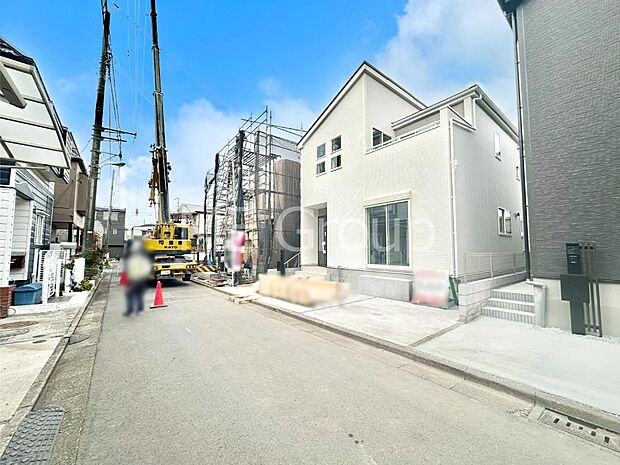 【前面道路含む現地写真】堂々完成!! ここから始まる新生活を応援いたします!