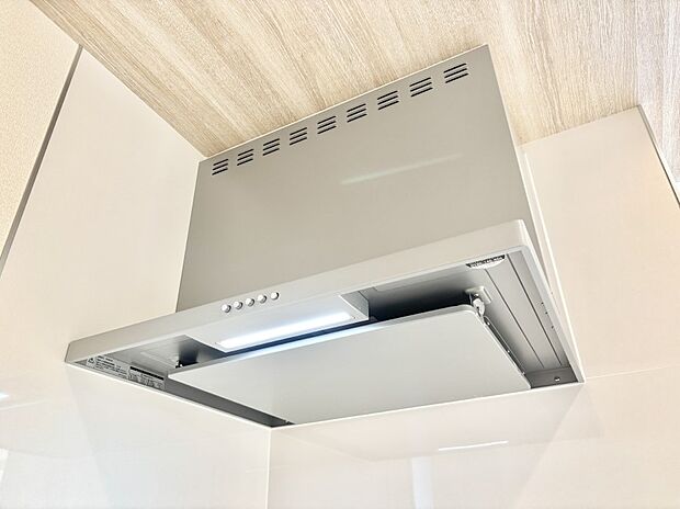 【その他設備(レンジフード)】基本的なお手入れはフィルターのみ！お手入れのしやすさも魅力です。