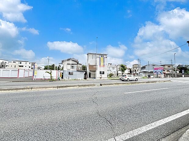 【前面道路含む現地写真】ここから始まる新生活を応援いたします    