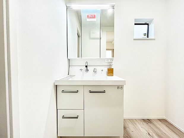 【洗面台・洗面所】収納力と機能性に優れた洗面化粧台