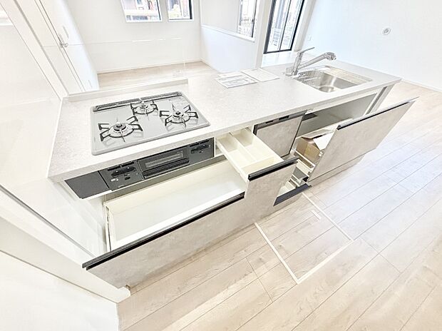 【その他設備(スライド収納)】使いやすさを優先したスライド式収納タイプ！