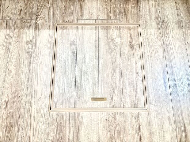 【その他設備(床下収納)】床下収納付き!日用品・非常用品の収納にも大活躍。