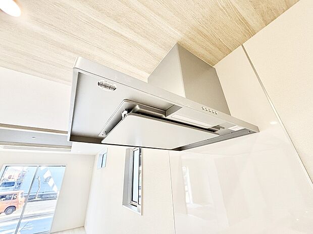 【その他設備(レンジフード)】基本的なお手入れはフィルターのみ！お手入れのしやすさも魅力です。