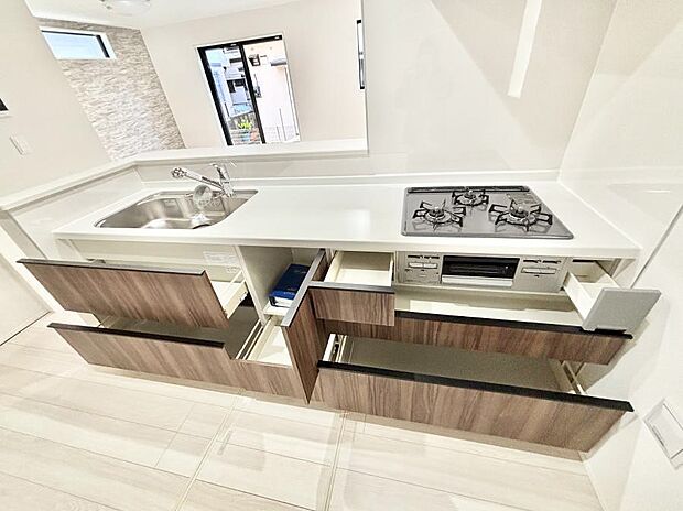 【その他設備(スライド収納)】使いやすさを優先したスライド式収納タイプ！