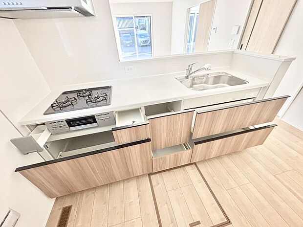 【その他設備(スライド収納)】使いやすさを優先したスライド式収納タイプ!