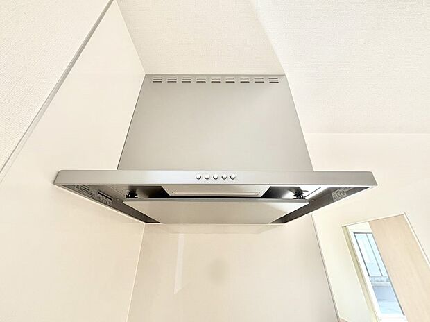 【その他設備(レンジフード)】基本的なお手入れはフィルターのみ!お手入れのしやすさも魅力です。