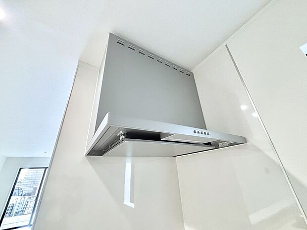 【その他設備(レンジフード)】基本的なお手入れはフィルターのみ!お手入れのしやすさも魅力です。