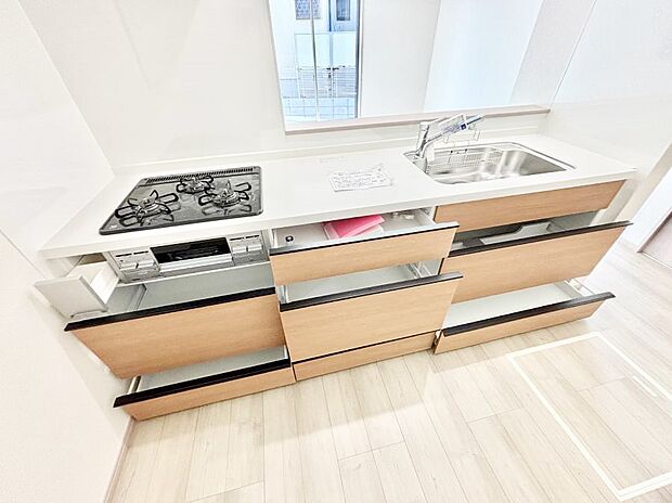 【その他設備(スライド収納)】使いやすさを優先したスライド式収納タイプ！